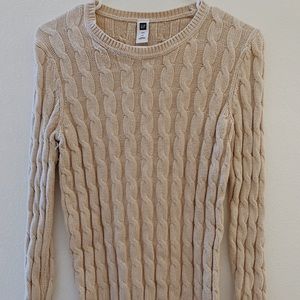 GAP sweater